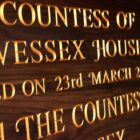 commemorative-wall-plaques-makemesomethingspecial.co.uk