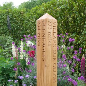 engraved-oak-milestone-posts