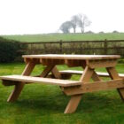 handmade-oak-picnic-table-makemesomethingspecial.com