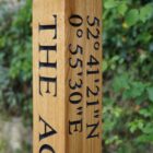 handmade-oak-sign-posts-uk-makemesomethingspecial.com