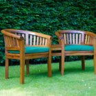 love-seat-gatden-wooden-bench-makemesomethingspecial.com